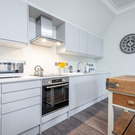 South Street Luxury Apartment * Central * Sleeps 4 圣安德鲁斯 外观 照片